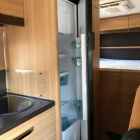 alkovny karavan cena