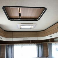 LMC 460D pop-up 2020