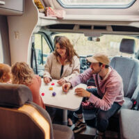 4- CARADO T447 FORD Karavany